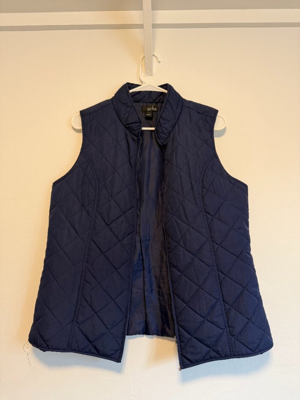 Women’s Puffer Vest - Medium